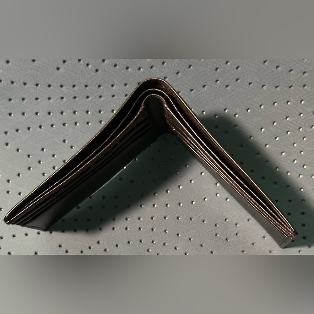 New Mont Blanc Beautiful men’s  Leather Wallet - Picture 4 of 6